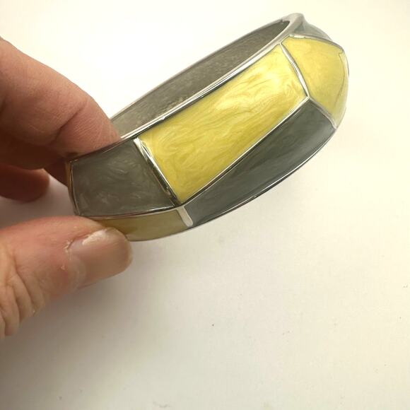 Enamel Hinge Bracelet Bangle Buttery Yellow Gray Grey Bangle Retro Lagenlook - Picture 7 of 11